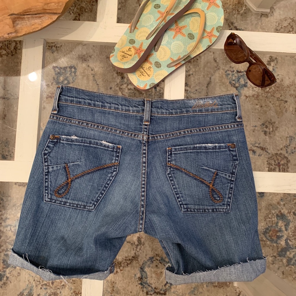 James Jeans Jean Shorts~Size 28 - Picture 3 of 4